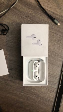 Apple AirPods with Charging Case