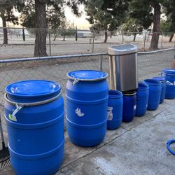 Botes De Plástico Baratos 