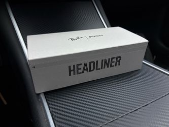 Sealed Meta RayBan Headliner Large AI Smart Sunglasses