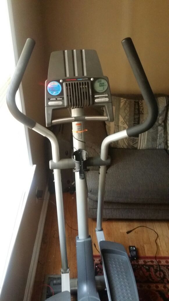 Pro Form Focus Adjustable Stride Elliptical