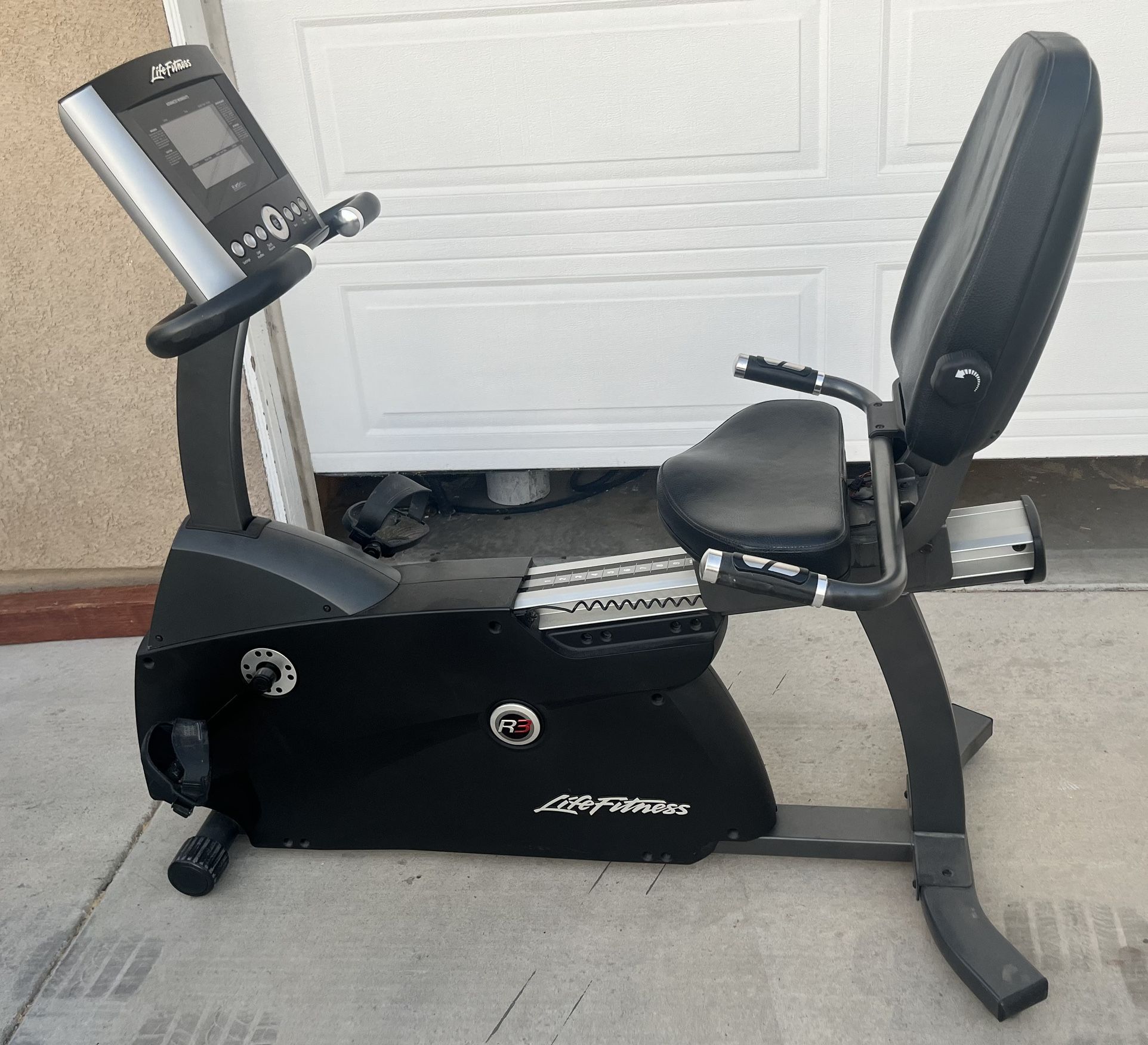 Recumbent Bike, Life Fitness