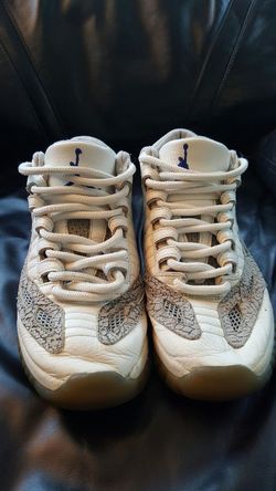 Air Jordan XI Low IE sz.9