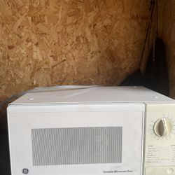 Microwave In Good Used Work 