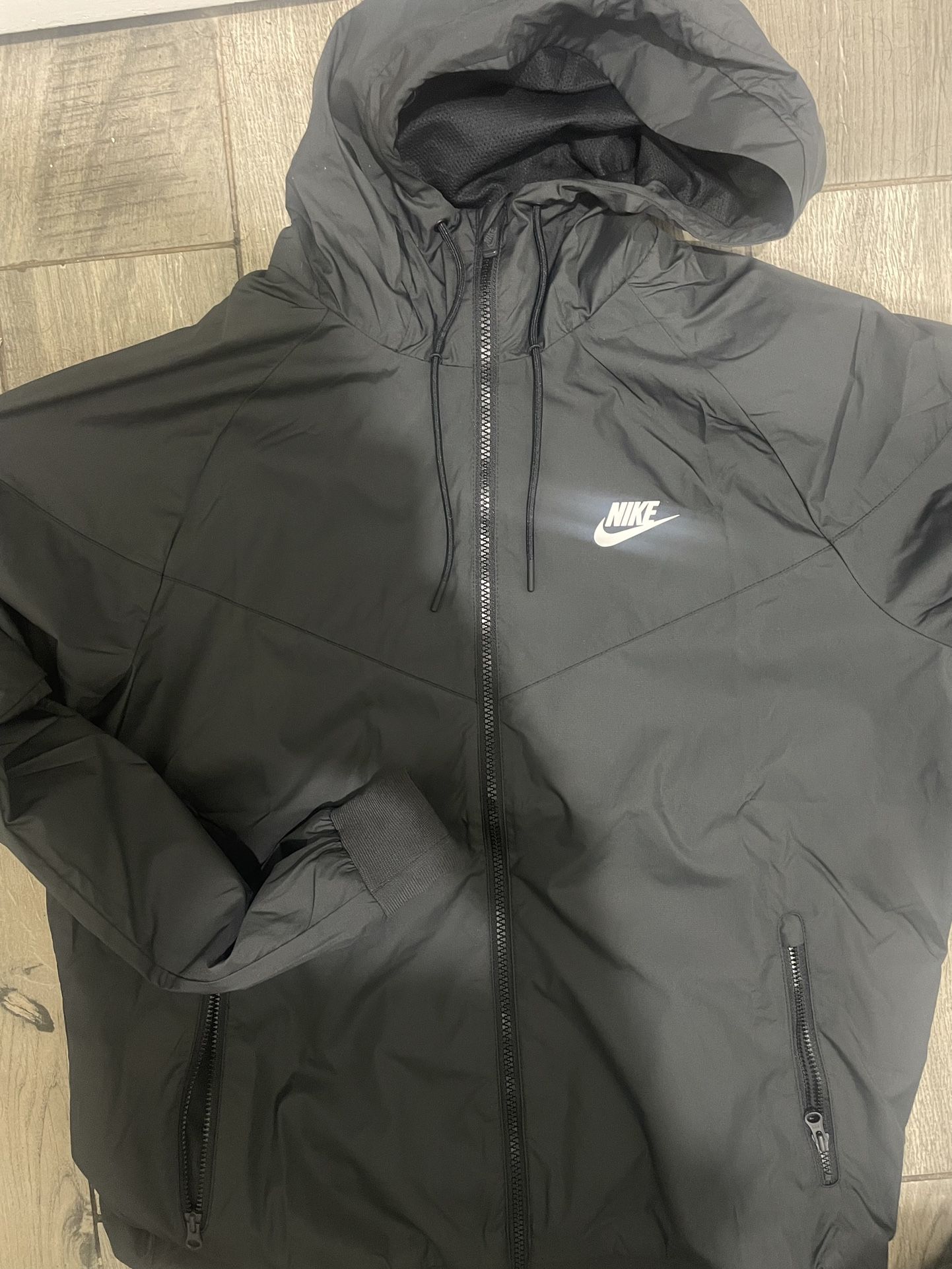 nike windbreaker