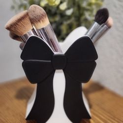 Makeup Brush Holder 