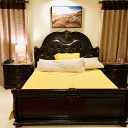 Solid King bedroom set