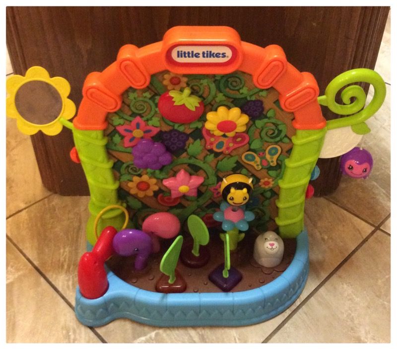 Little Tikes Plant-n-Play activity Garden