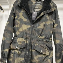 Water Resistant Jacket 
