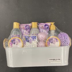 Body & Earth Lavender Kit. Item No 359 (Shopgoodwill)