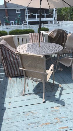 Patio set with umbrella $300 or best offer