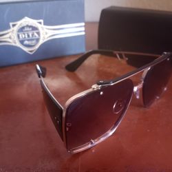 BRAND NEW!!! DESIGNER SUNGLASSES!!!
