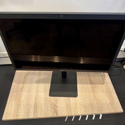 Computer Monitor 27" Class UltraFine™ 5K IPS LED Monitor