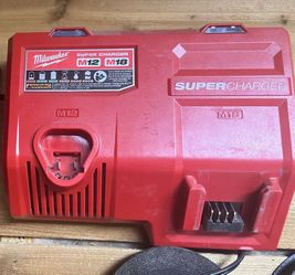 Milwaukee M12 M18 Super Charger