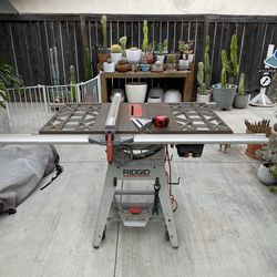 Rigid - Rolling Table Saw