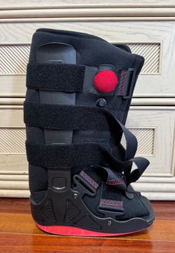 ProCare XcelTrax Ankle Walker Brace Walking Support Boot Size M