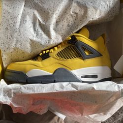 Air Jordan 4 Retro 