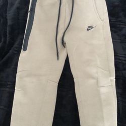 Nike Tech Fleece Pants