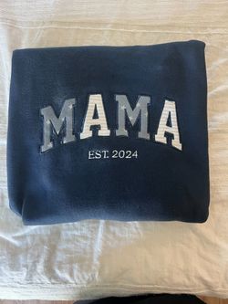 Custom Mama Pullover