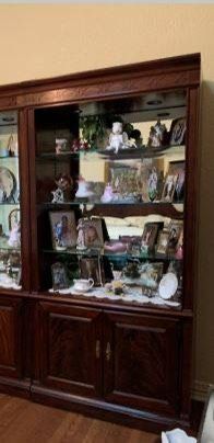 Henredon (now called Drexel) Glass curio / shelf / bookcase / cabinet
