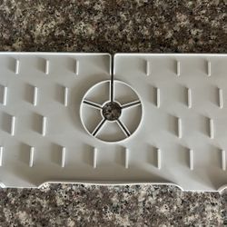 Silicone Faucet Drain Pad Drip Catcher Tray Kitchen Sink Splash Guard Slip Mat