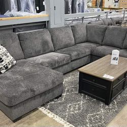By Ashley/ Black-Gray Sectional,seccional,couch,Delivery Available, Ask For A Discount Code