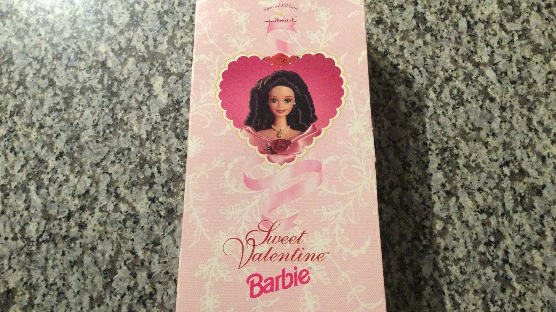 Barbie Sweet Valentine Doll: Be My Valentine Collector Series (1995)