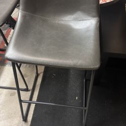 3 Bar Stools