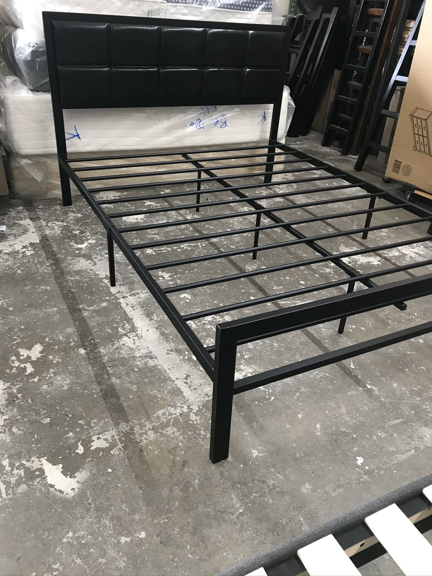 Black Queen Size Metal Frame Bed