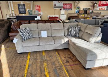 Upgrade your living room today with this stunning Ashley sectional — now ONLY $798! 😱
