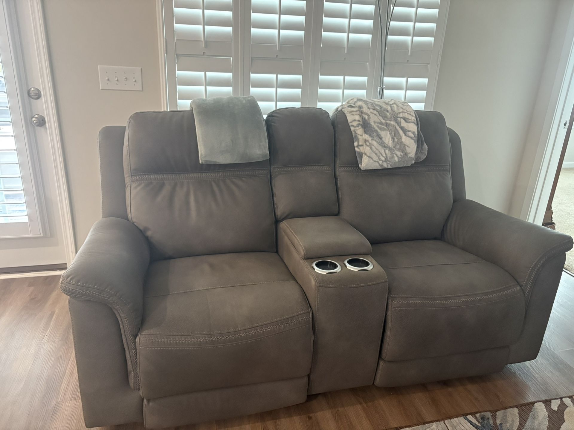 Dual Recliner