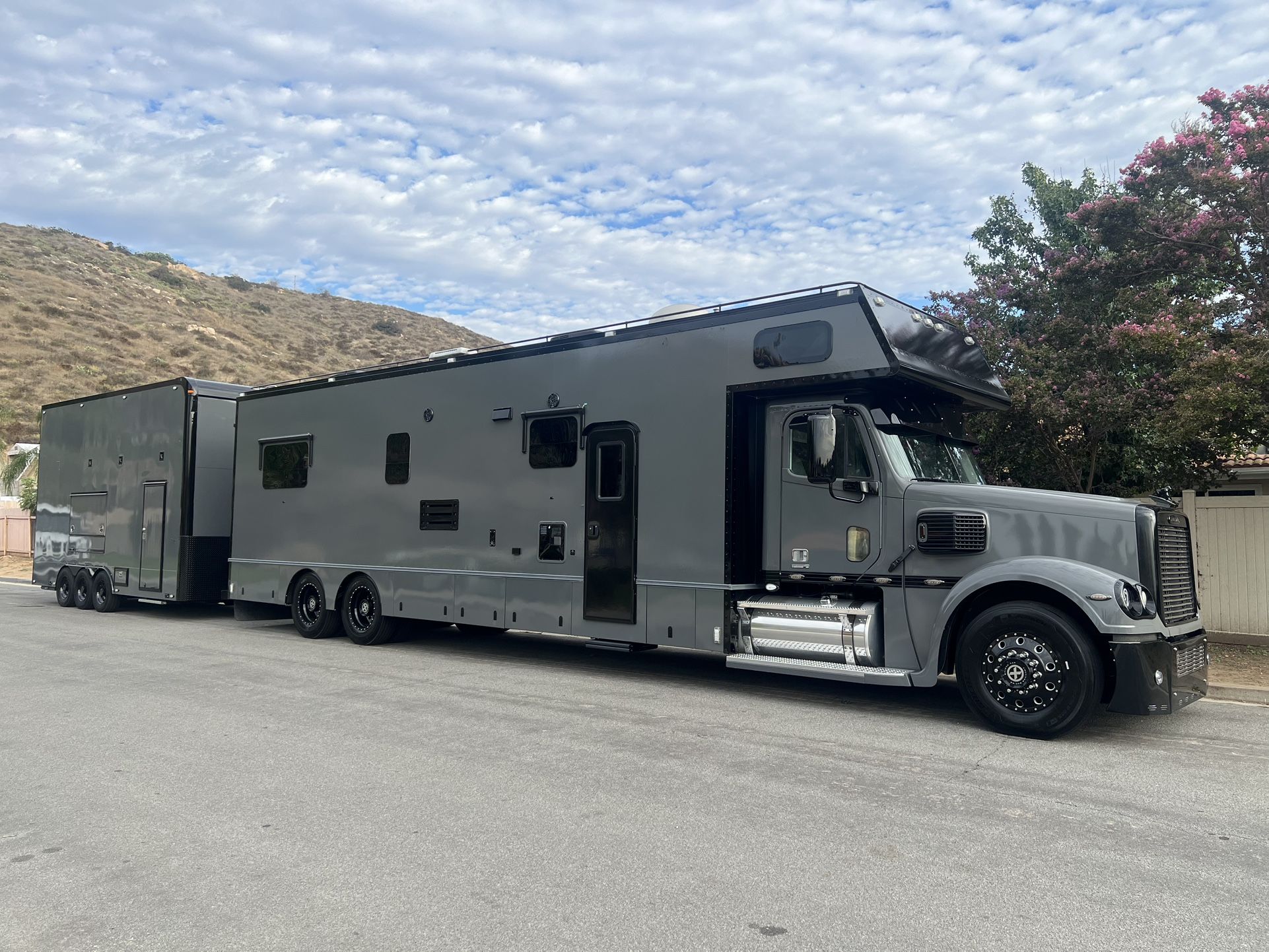 Toy Hauler / RVs