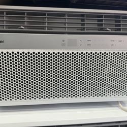 8000btu Windows Ac By Haier WiFi Smart.  Complete Set New.