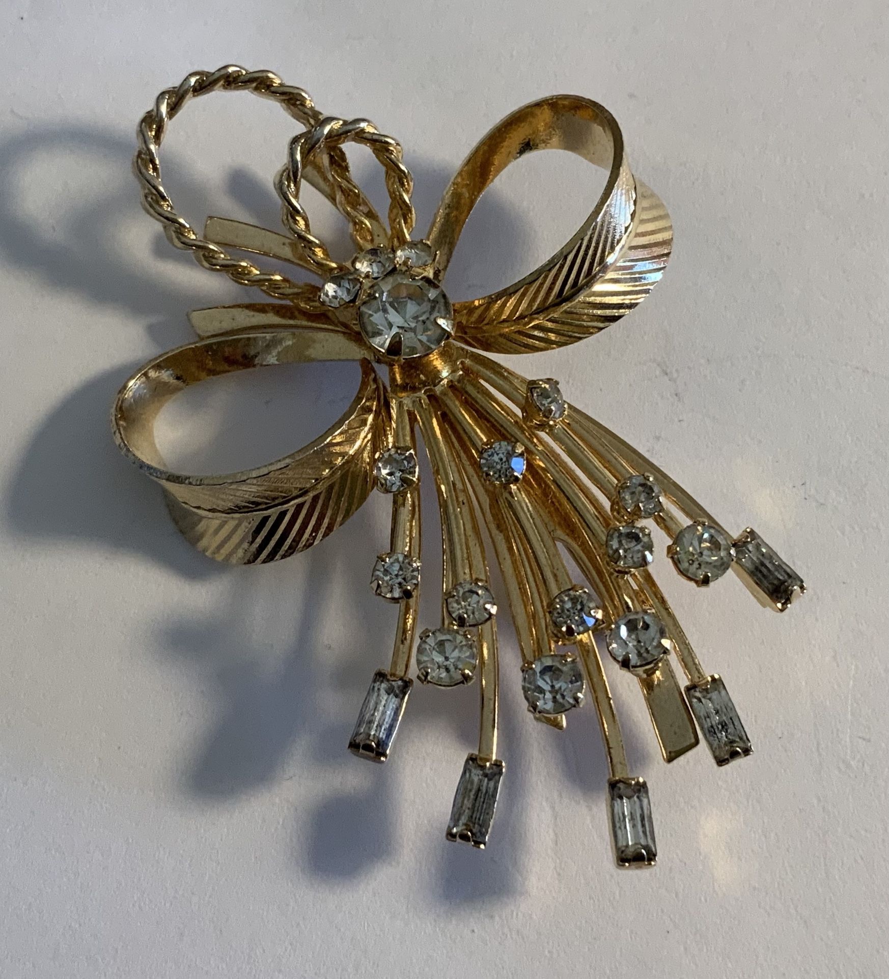 Vintage Brooch 