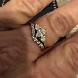 14 K Gold Diamond Wedding Set