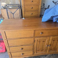 Dresser Set 