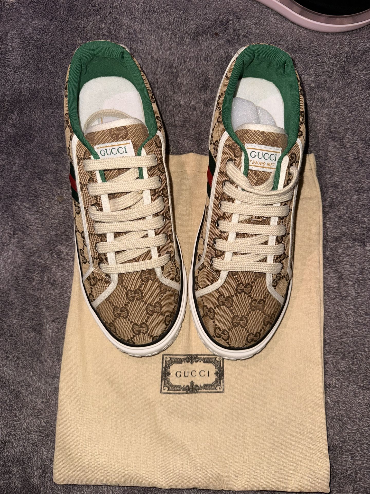 Gucci Shoes Size 10