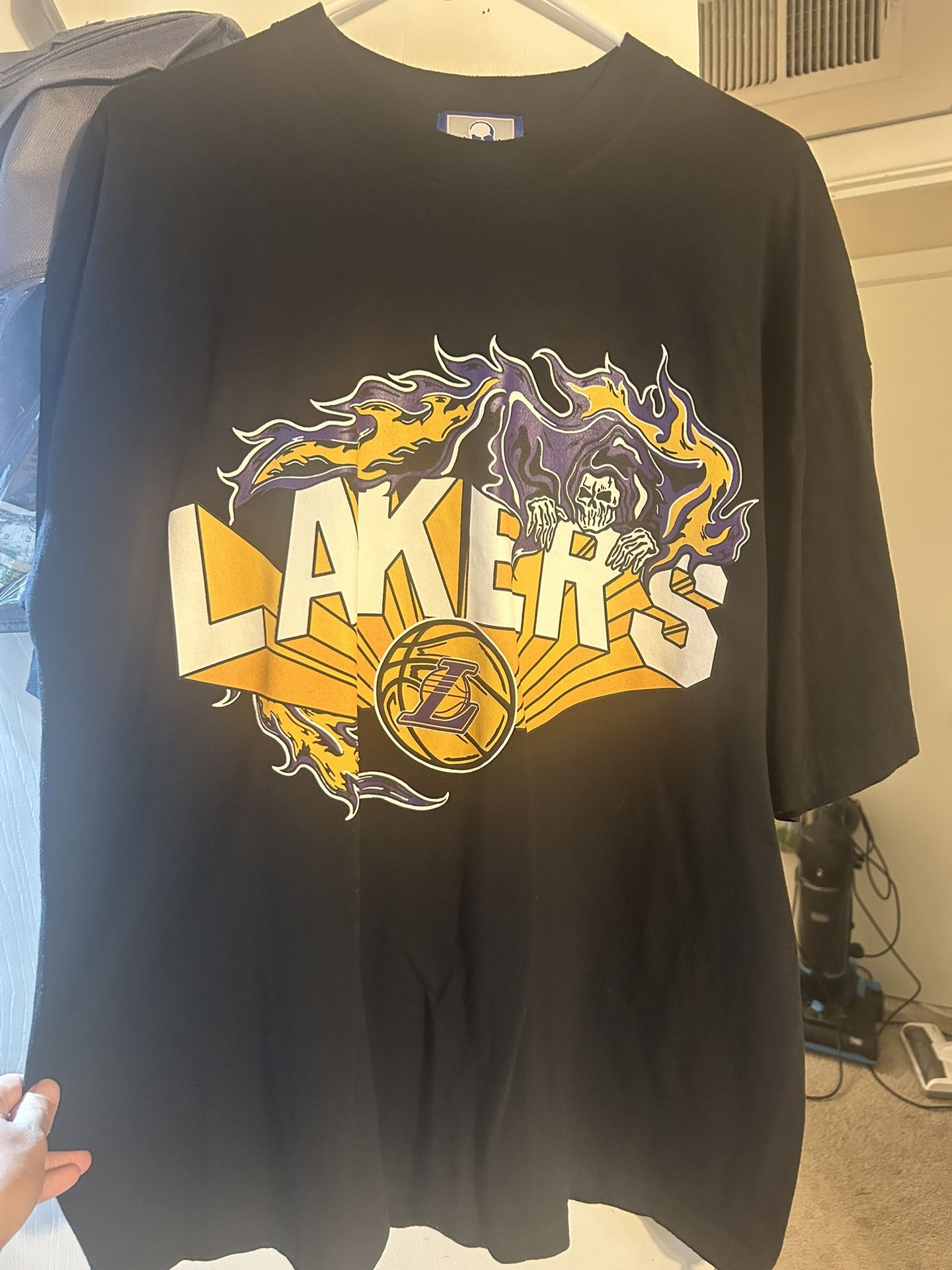 Warren Lotas X Lakers Tee Size XL Worn