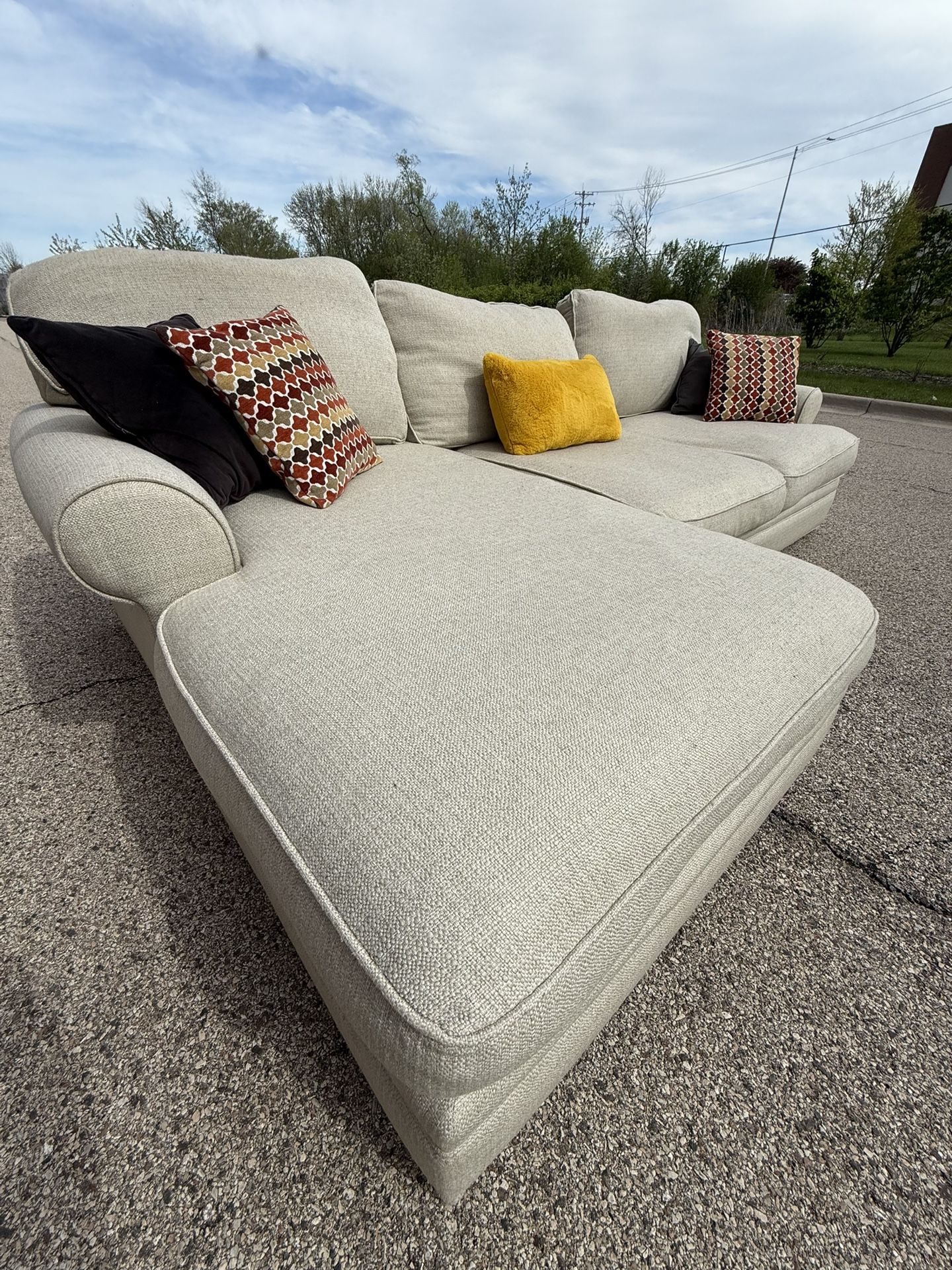 Cindy Crawford Cream Two Piece Sectional Couch! ***Free CurbSide Delivery***