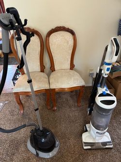 Steamer vacuum chairs