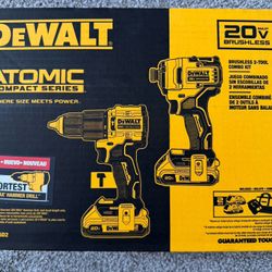 Firm* Dewalt atomic 20V Max Hammer Drill / Impact driver Combo 
