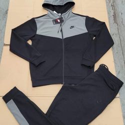 NIKE SWEATSUIT -  BRAND NEW WITH TAGS! 
