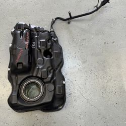 2015-2021 JEEP RENEGADE REAR FWD FUEL GAS TANK ASSEMBLY, OEM