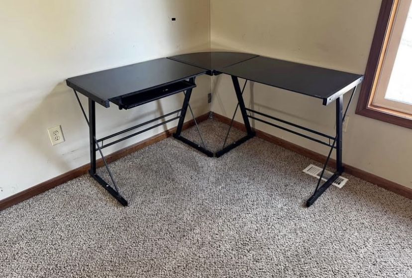 L shape black desk