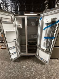 Frigidaire Professional side by side Refrigerator Counter Depth