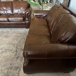 GENUINE LEATHER COUCH AND LOVE SEAT SET, DELIVERY INCLUDED  