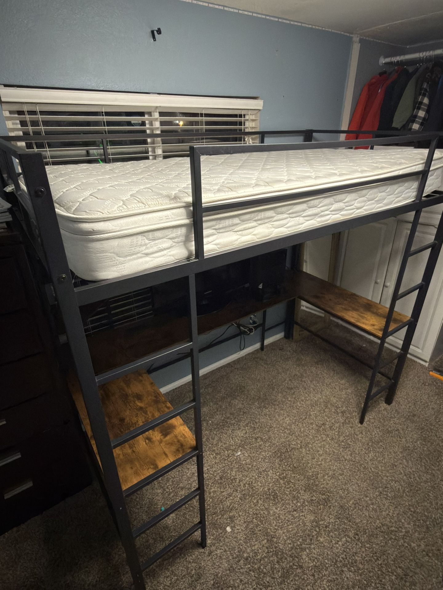 Twin Bed Loft with Desk
