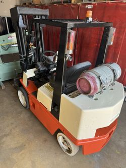 Forklift