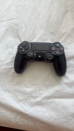PlayStation 4 controller