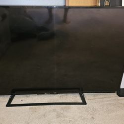 SONY 48 INCH TV