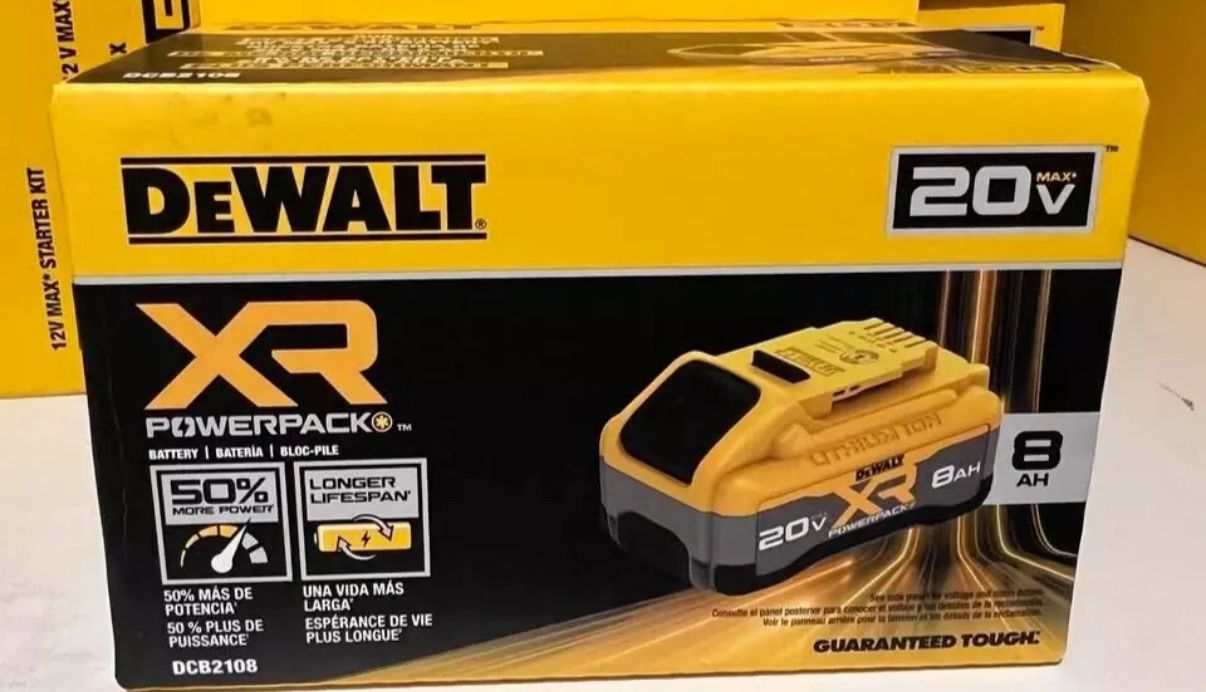 2x Dewalt XR Powerstack 8ah Batteries Brand New
